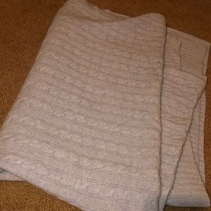 CASHMERE BLEND LAVENDER THROW